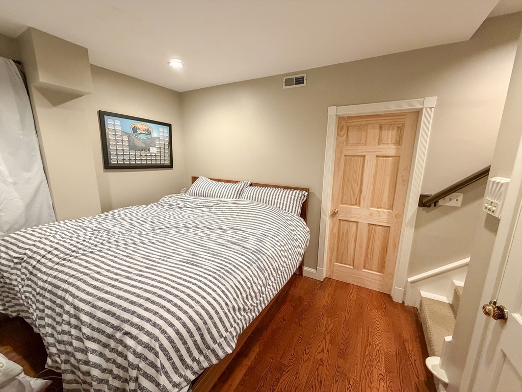 11 Gardner Road, Unit 3 Cambridge, MA 02139 - Photo 10 of 12