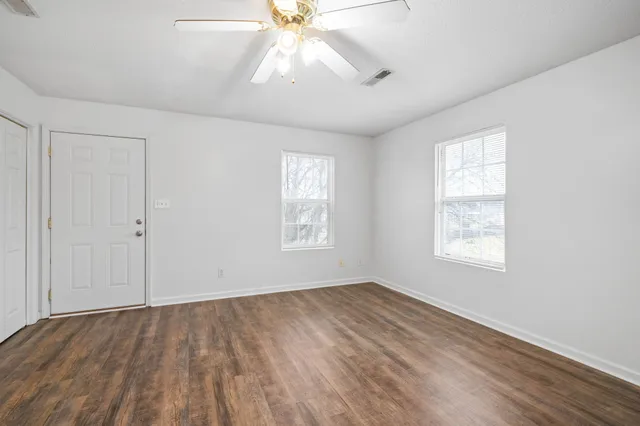 $795 | 3240 Tower Drive, Unit 5, Clarksville, TN 37042