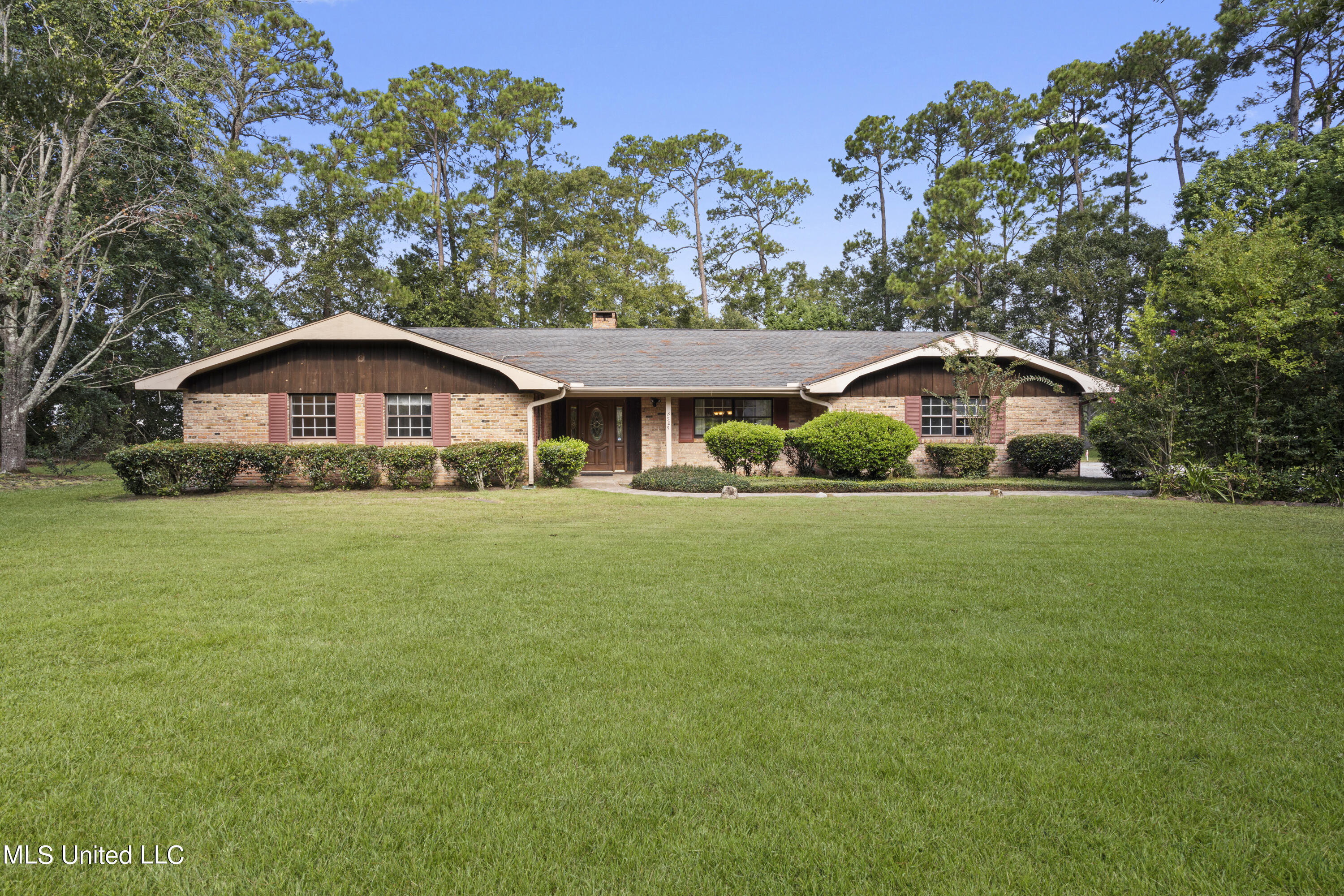 6309 Prado Road Ocean Springs, MS 39564 - Photo 1 of 37 Front Exterior