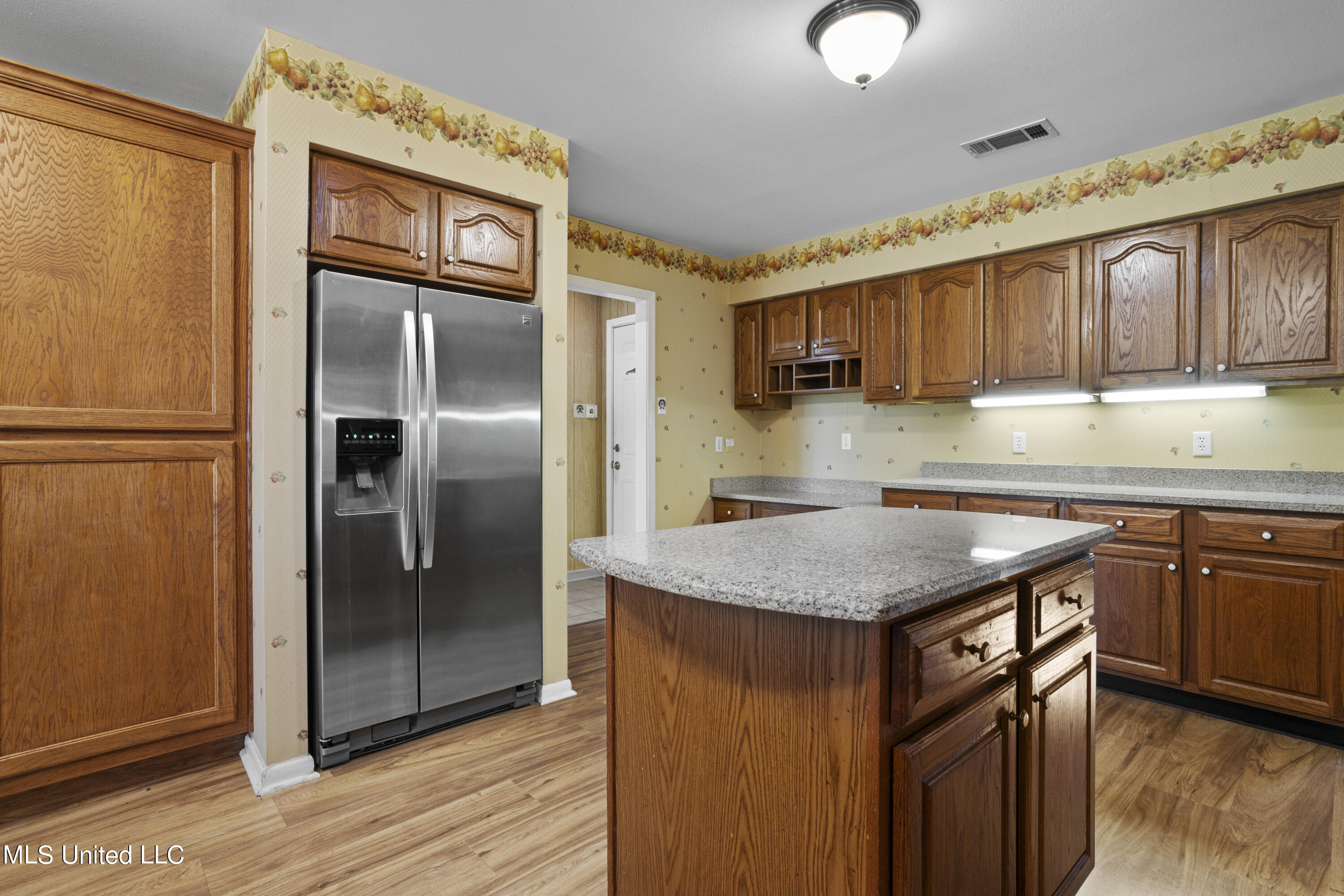 6309 Prado Road Ocean Springs, MS 39564 - Photo 13 of 37 Kitchen