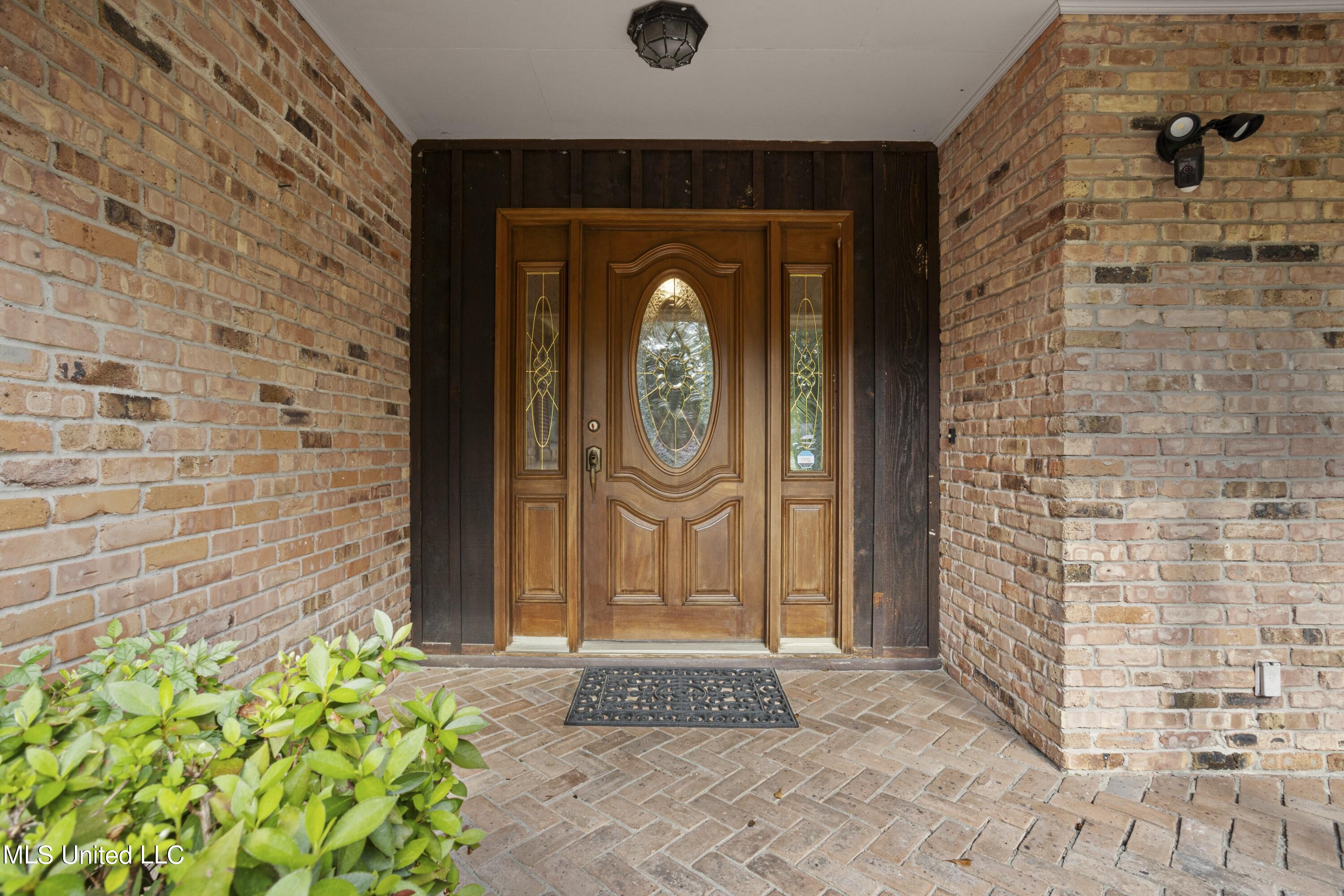 6309 Prado Road Ocean Springs, MS 39564 - Photo 3 of 37 Front Entrance