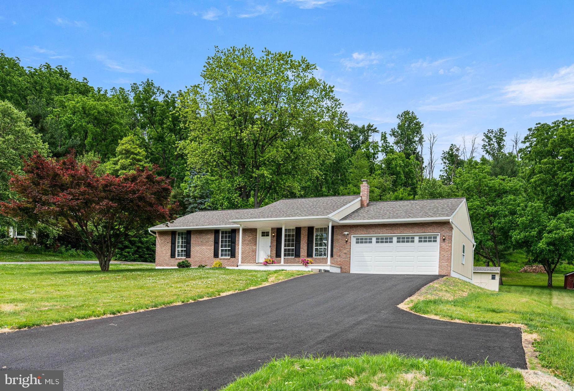 451 Township Line Road Bechtelsville, PA 19505 - Photo 2 of 33