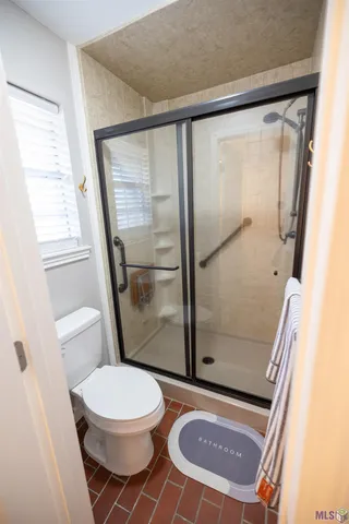 $329,000 | 5003 Parkhollow Drive, Baton Rouge, LA 70816