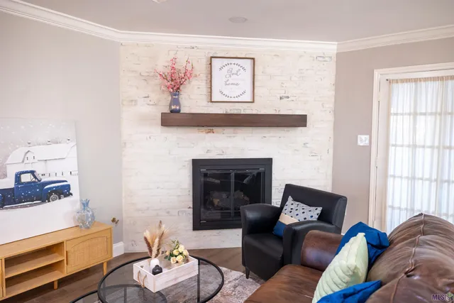 $329,000 | 5003 Parkhollow Drive, Baton Rouge, LA 70816