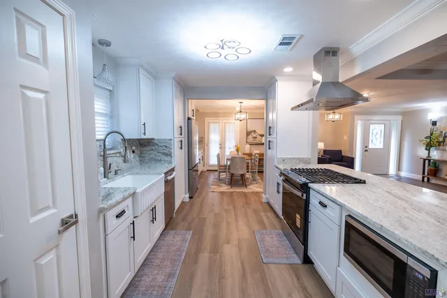 $329,000 | 5003 Parkhollow Drive, Baton Rouge, LA 70816