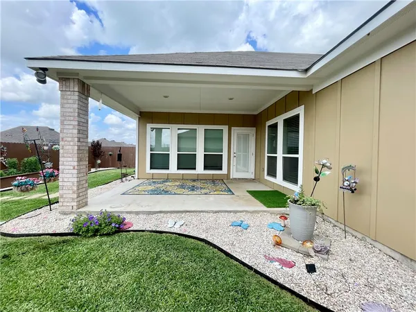 $344,900 | 1963 Lili Cove, Bryan, TX 77807