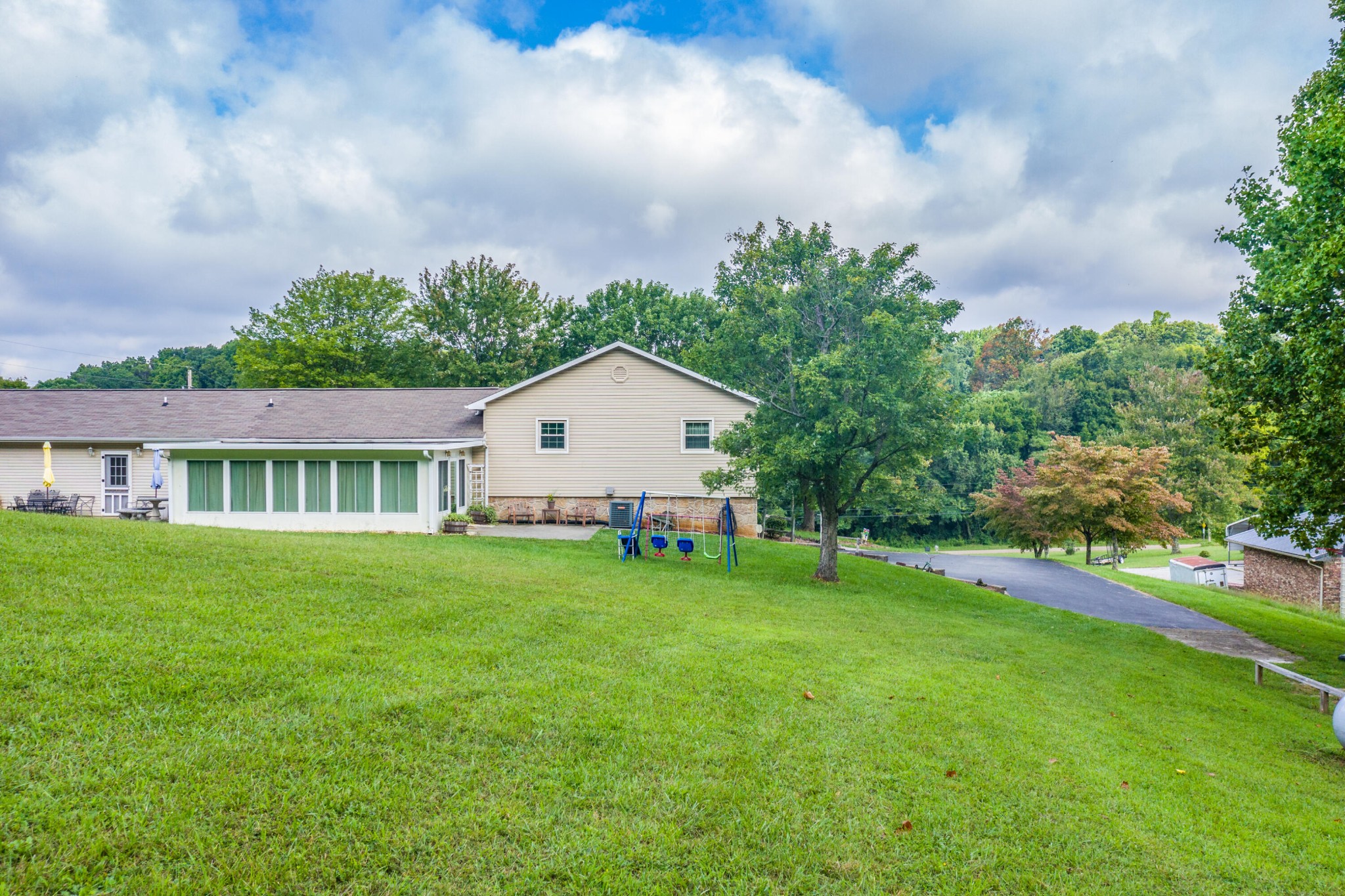 4450 Stapleton Road Morristown, TN 37813 - Photo 9 of 39 Gallery Image 9