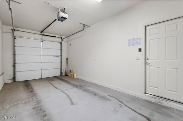 $277,500 | 2707 Chinaberry Hill Street, Laughlin, NV 89029