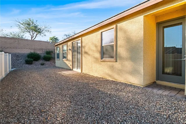 $277,500 | 2707 Chinaberry Hill Street, Laughlin, NV 89029
