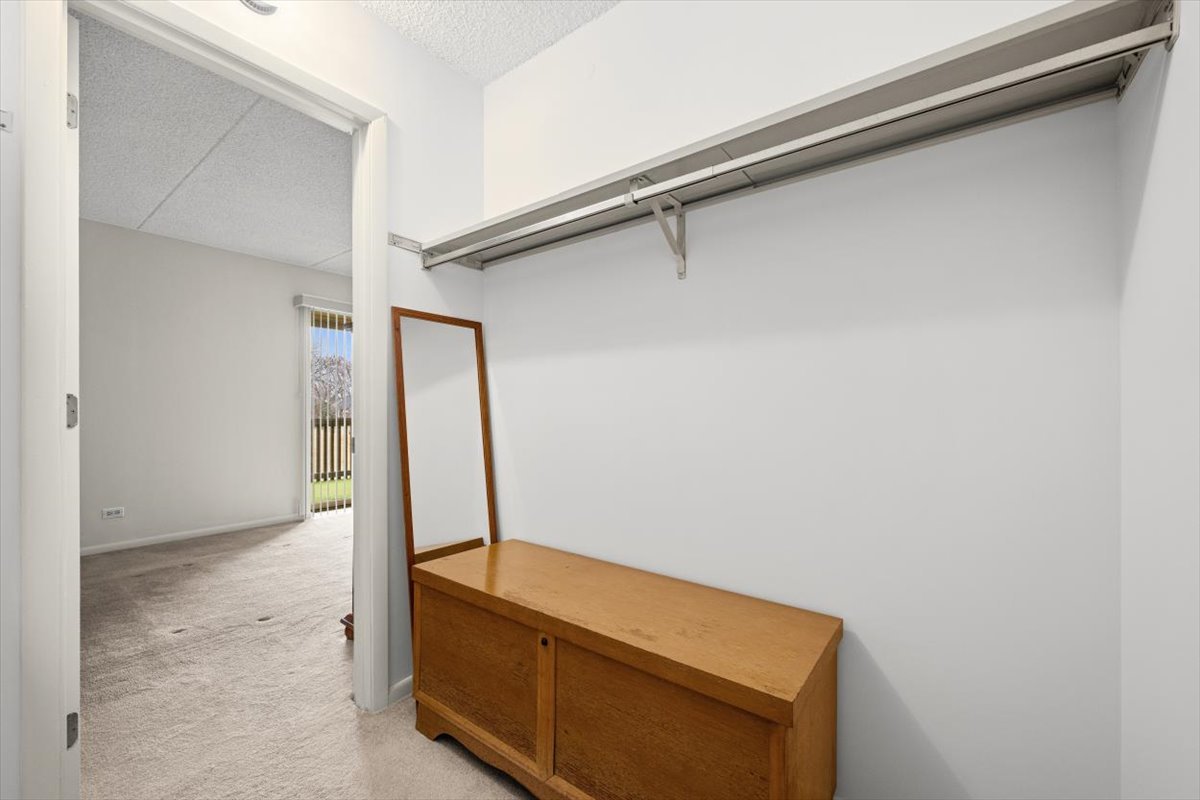 690 Chandler Road, Unit 211 Gurnee, IL 60031 - Photo 17 of 35