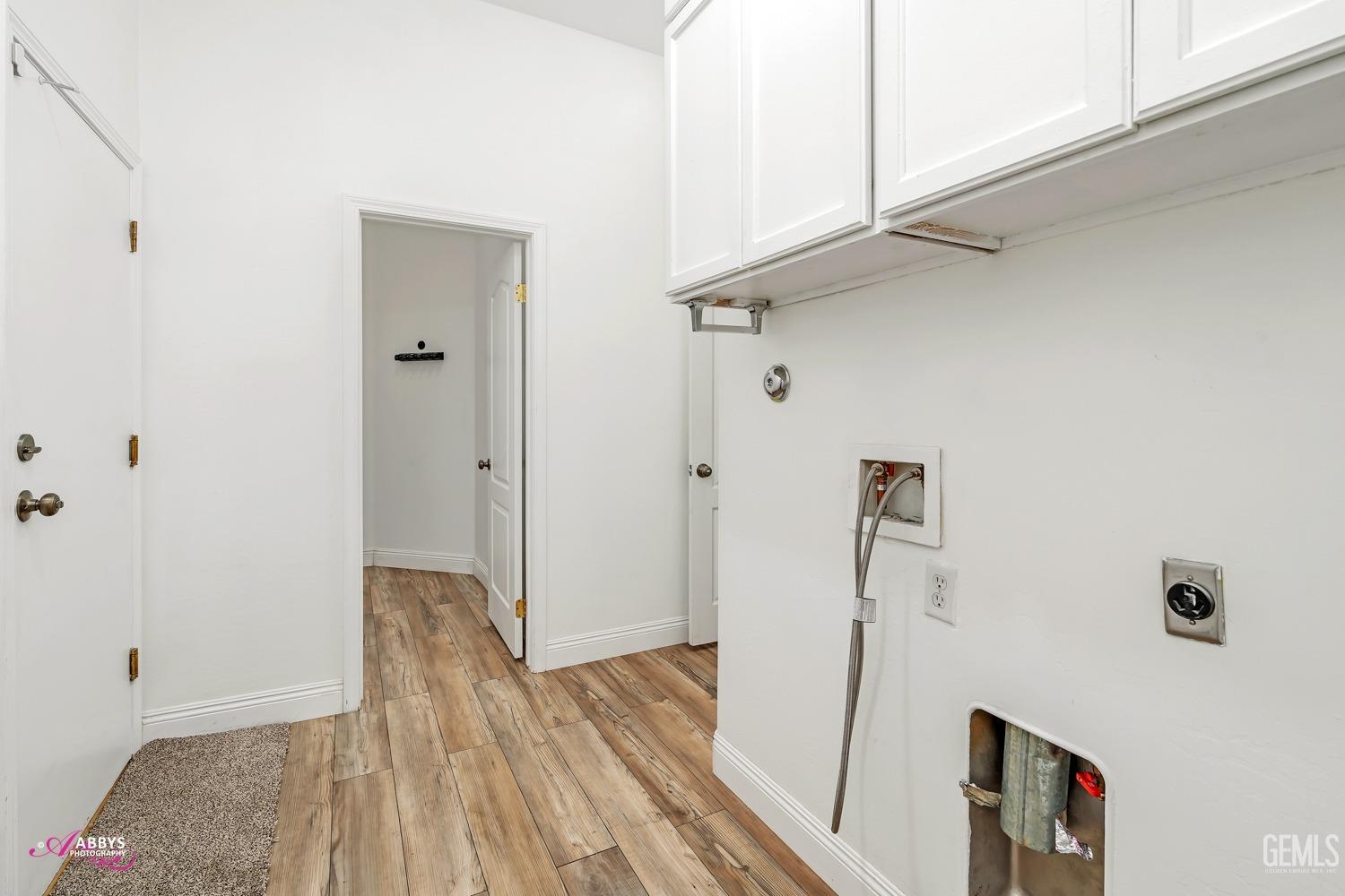 Undisclosed Address Bakersfield, CA 93311 - Photo 32 of 41 a view of empty room