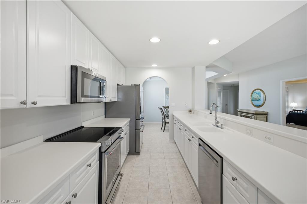 1953 Crestview Way, Unit 161 Naples, FL 34119 - Photo 12 of 31