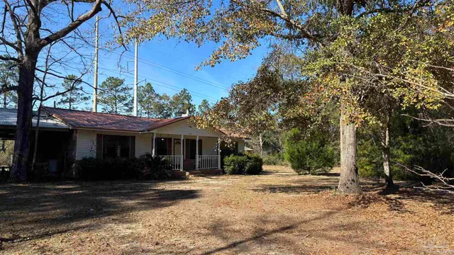 $199,900 | 340 Cotton Creek Road, McDavid, FL 32568