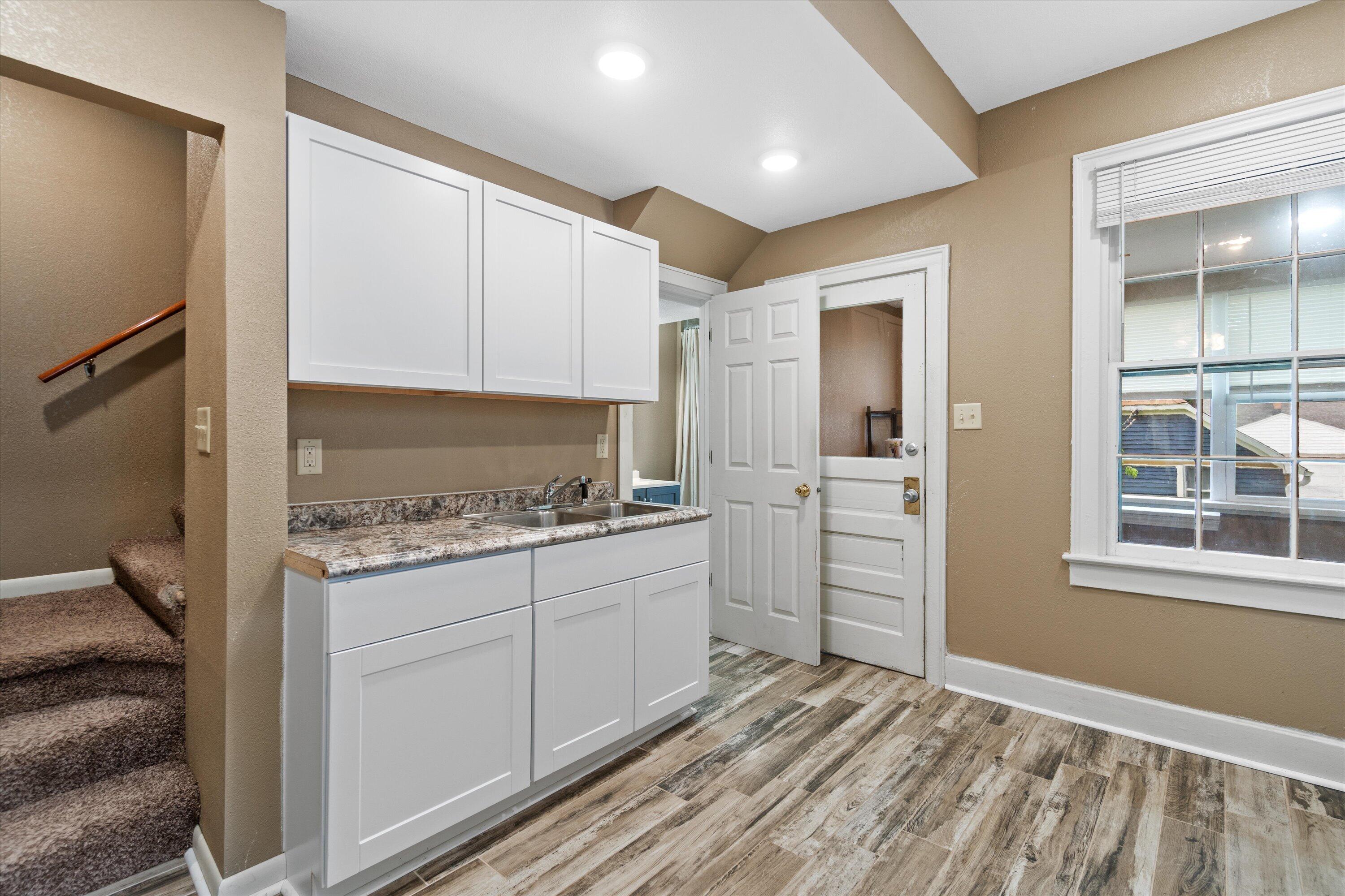 616 South 61st Street Milwaukee, WI 53214 - Photo 6 of 31 18-DSC03583