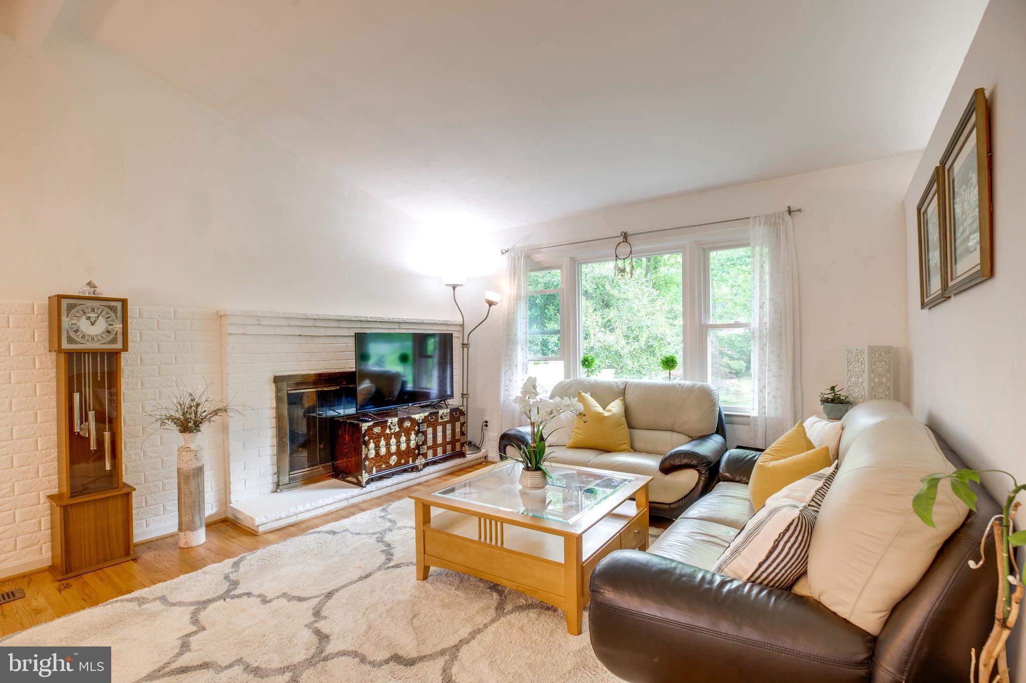 6612 Robin Road Springfield, VA 22150 - Photo 8 of 43