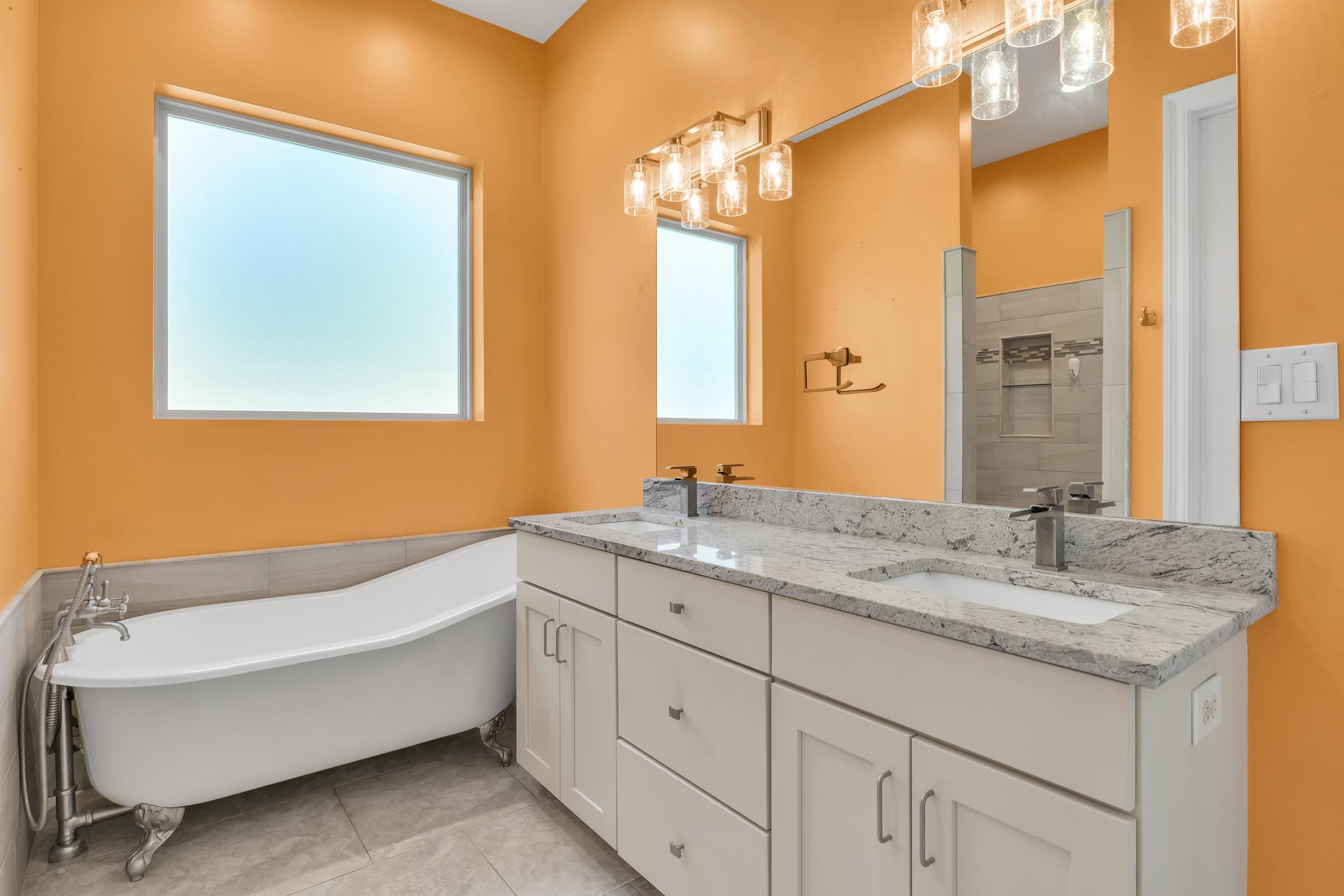 8928 Bay Point Drive Elberta, AL 36530 - Photo 39 of 55 Bathroom