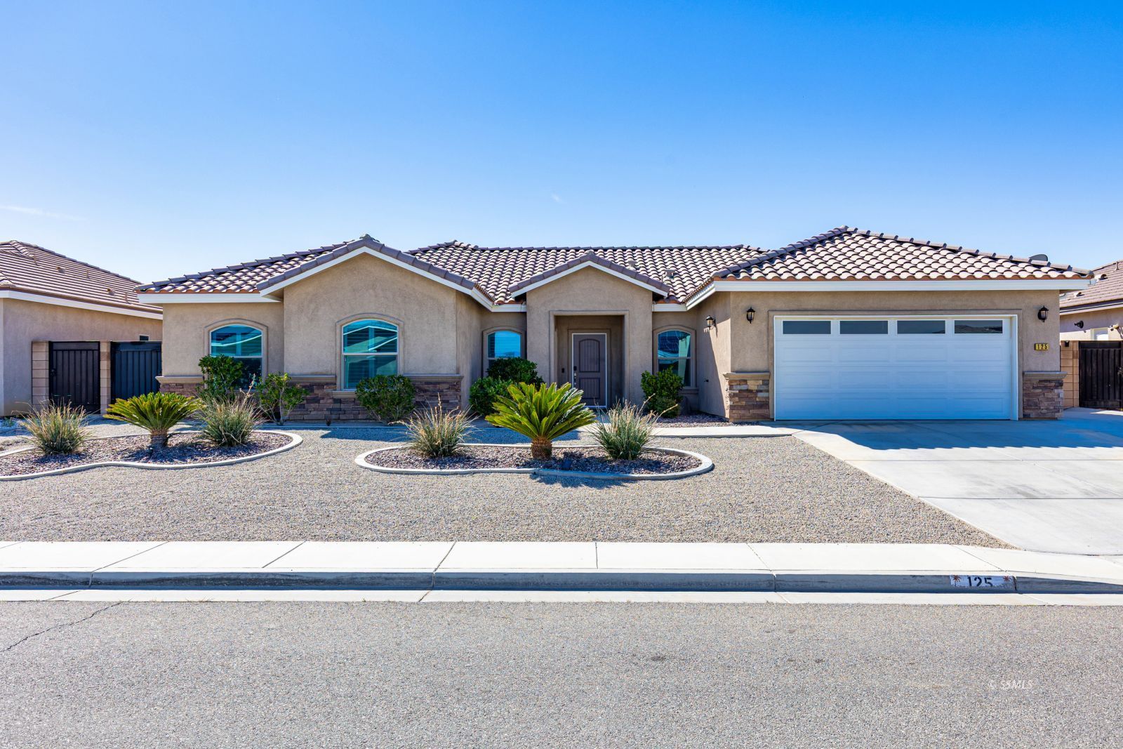125 Rainshadow Court Ridgecrest, CA 93555 - Photo 1 of 47 Gallery Image 1