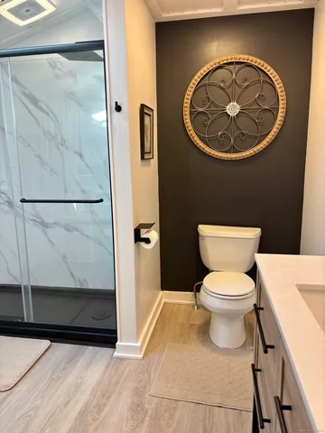 $2,100 | 11 Mohawk Trail, East Hampton, CT 06424