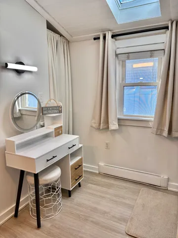 $2,100 | 11 Mohawk Trail, East Hampton, CT 06424