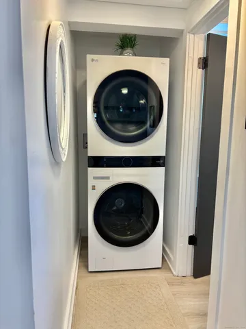 $2,100 | 11 Mohawk Trail, East Hampton, CT 06424