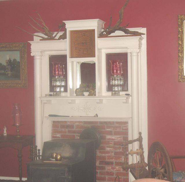 970 Hardbarger Road Buchanan, VA 24066 - Photo 4 of 12 Mantle