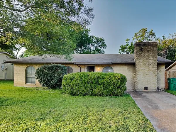 $1,845 | 117 Cooper Street, Cedar Hill, TX 75104