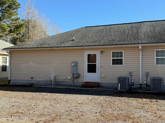 $1,000 | 112 Little Man Lane, Unit 2, Jacksonville, NC 28540