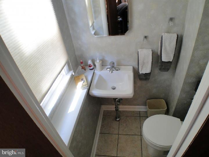 9745 Morefield Road Philadelphia, PA 19115 - Photo 20 of 25 Bathroom