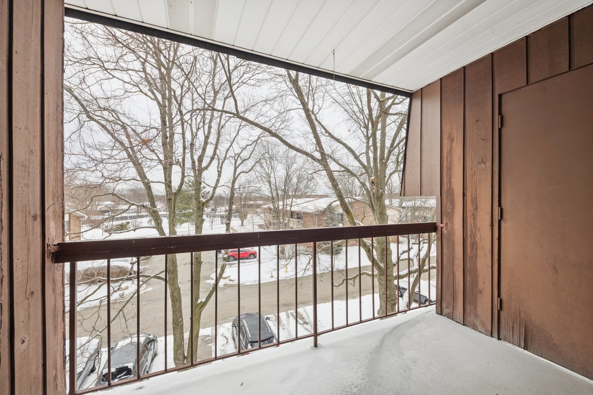 470 Raintree Court, Unit 3C Glen Ellyn, IL 60137 - Photo 6 of 14