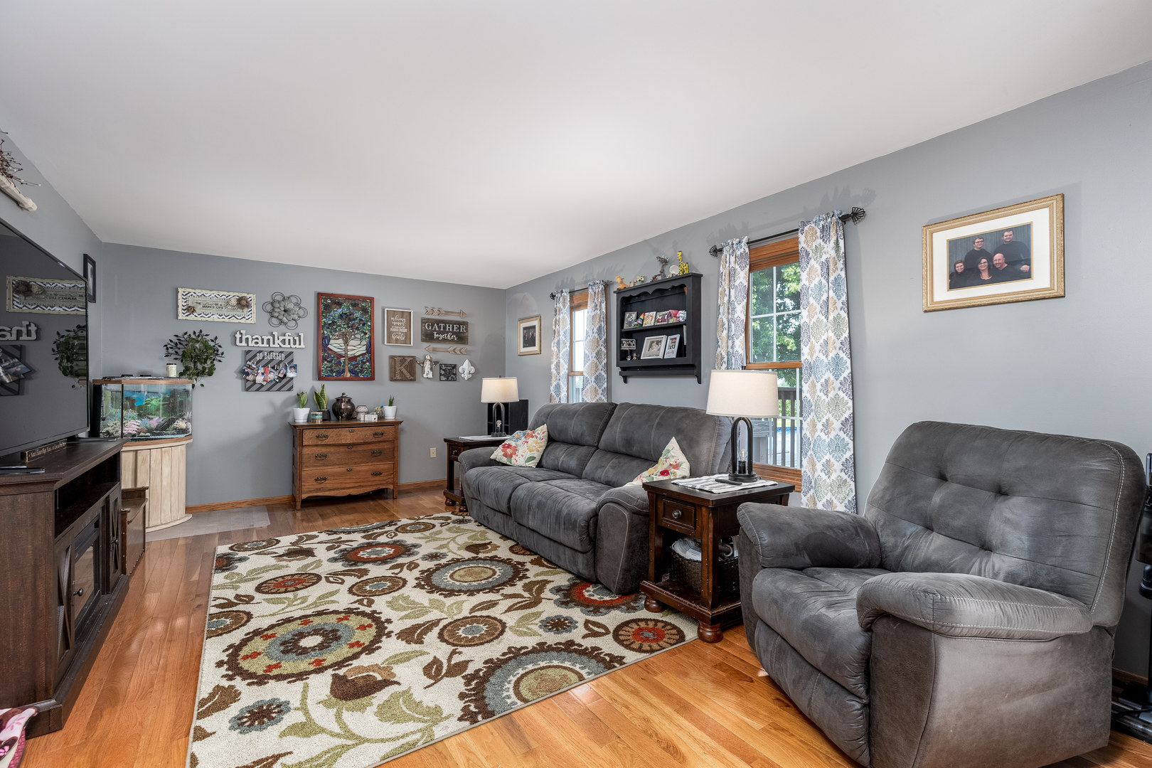 2383 North 3119th Road Marseilles, IL 61341 - Photo 9 of 19 a living room with furniture and a couch