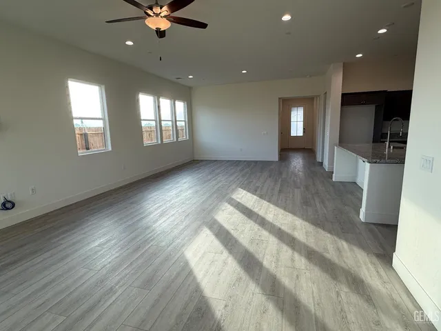 $552,338 | Undisclosed Address, Bakersfield, CA 93314