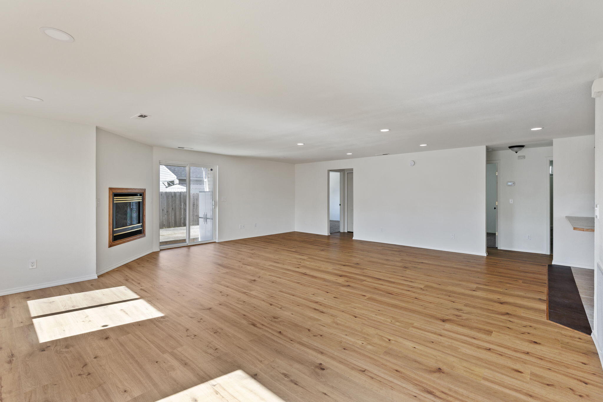 746 Tami Road Grants Pass, OR 97526 - Photo 19 of 19 Great open floor plan!