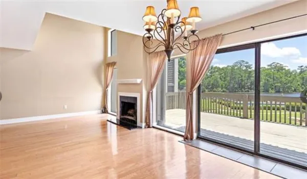 $2,950 | 404 Tchefuncte Oaks Drive, Unit 404, Mandeville, LA 70471