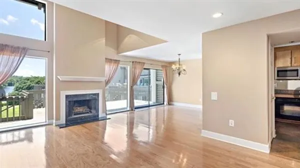 $2,950 | 404 Tchefuncte Oaks Drive, Unit 404, Mandeville, LA 70471