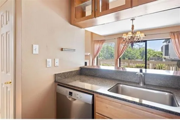 $2,950 | 404 Tchefuncte Oaks Drive, Unit 404, Mandeville, LA 70471