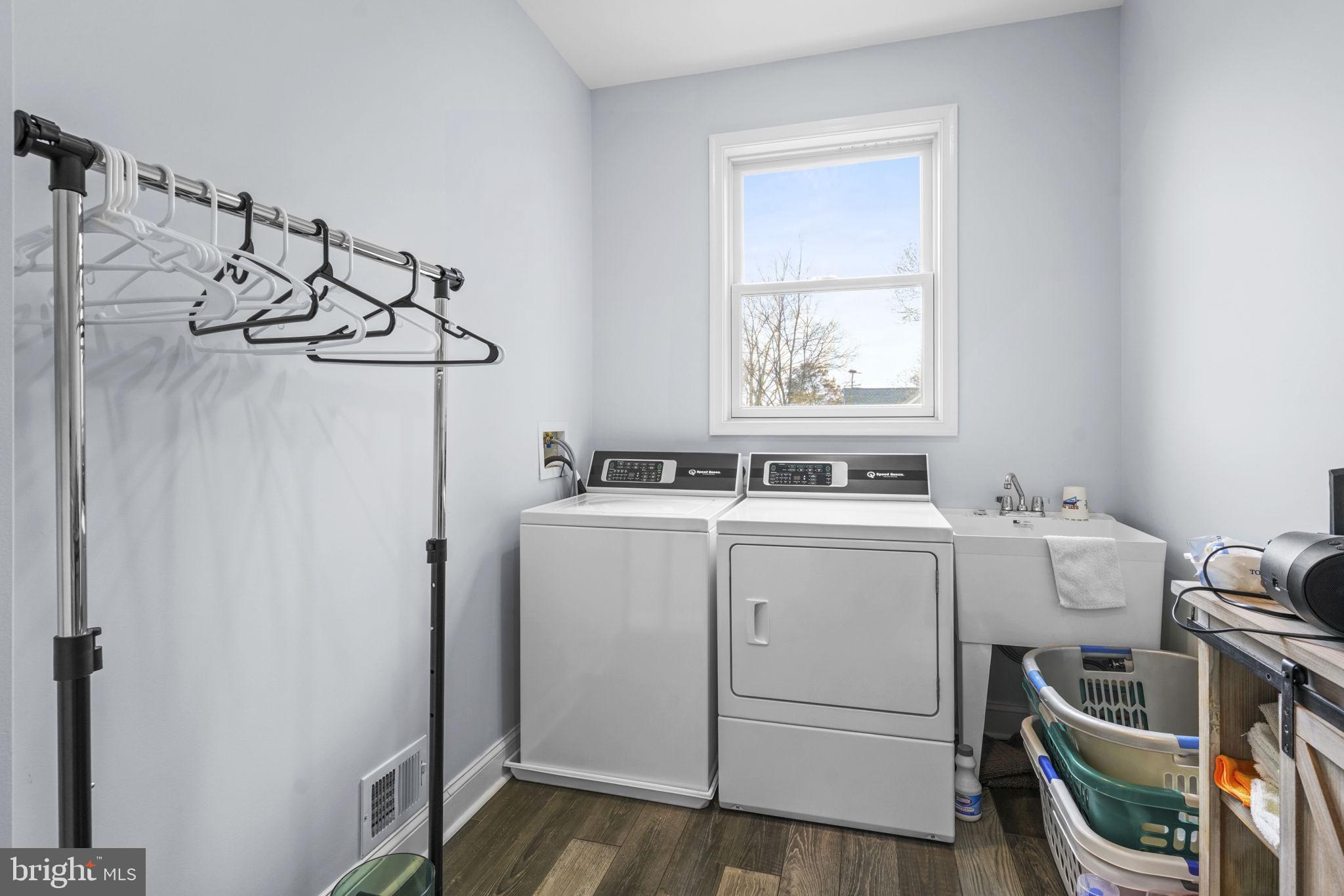 5965 Rockhold Creek Road Deale, MD 20751 - Photo 28 of 64 Main level laundry room