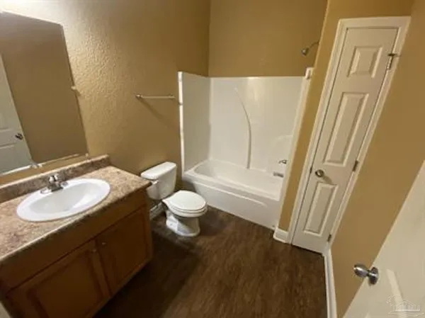 $1,400 | 7071 Lake Joanne Drive, Unit 2A, Pensacola, FL 32506