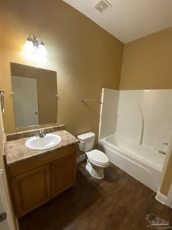 $1,400 | 7071 Lake Joanne Drive, Unit 2A, Pensacola, FL 32506
