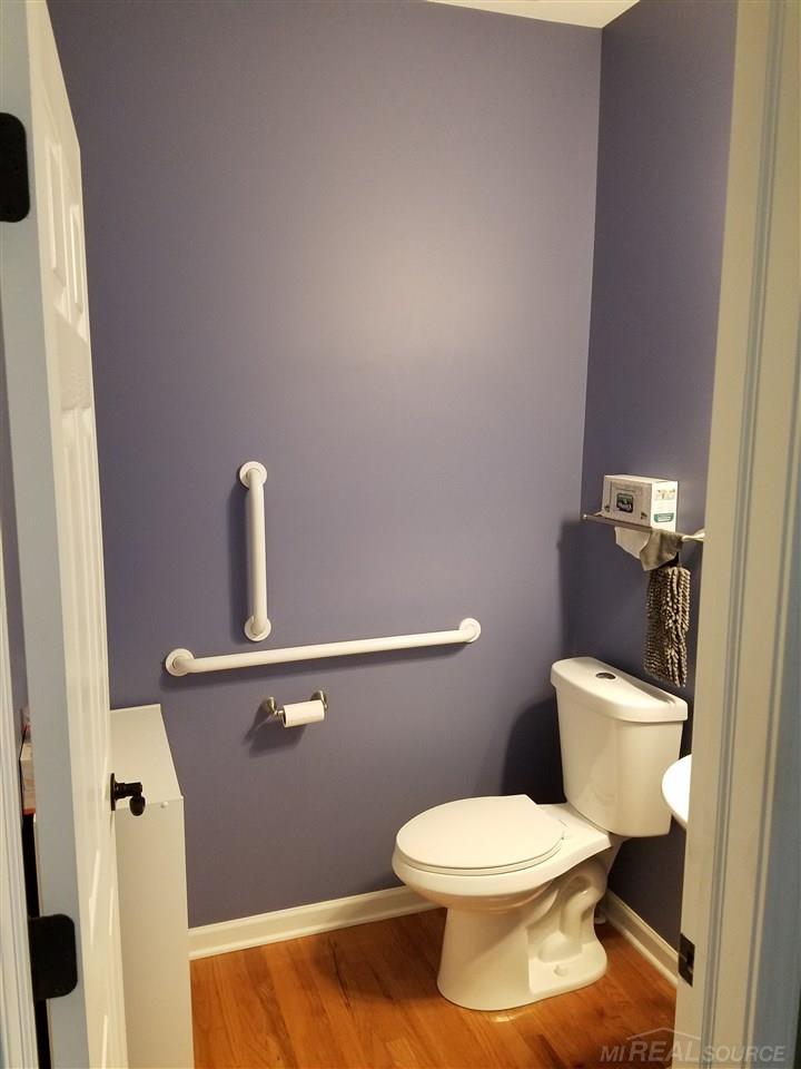 47866 Gloede Road Macomb, MI 48044 - Photo 15 of 42 Entry Level Lav