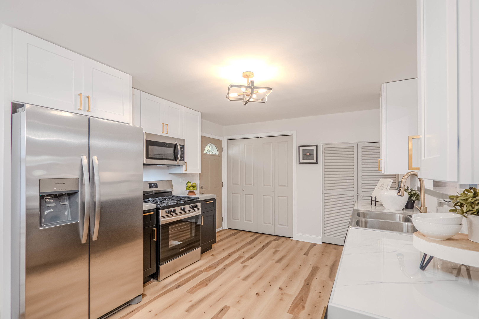 4640 185th Place Country Club Hills, IL 60478 - Photo 6 of 22