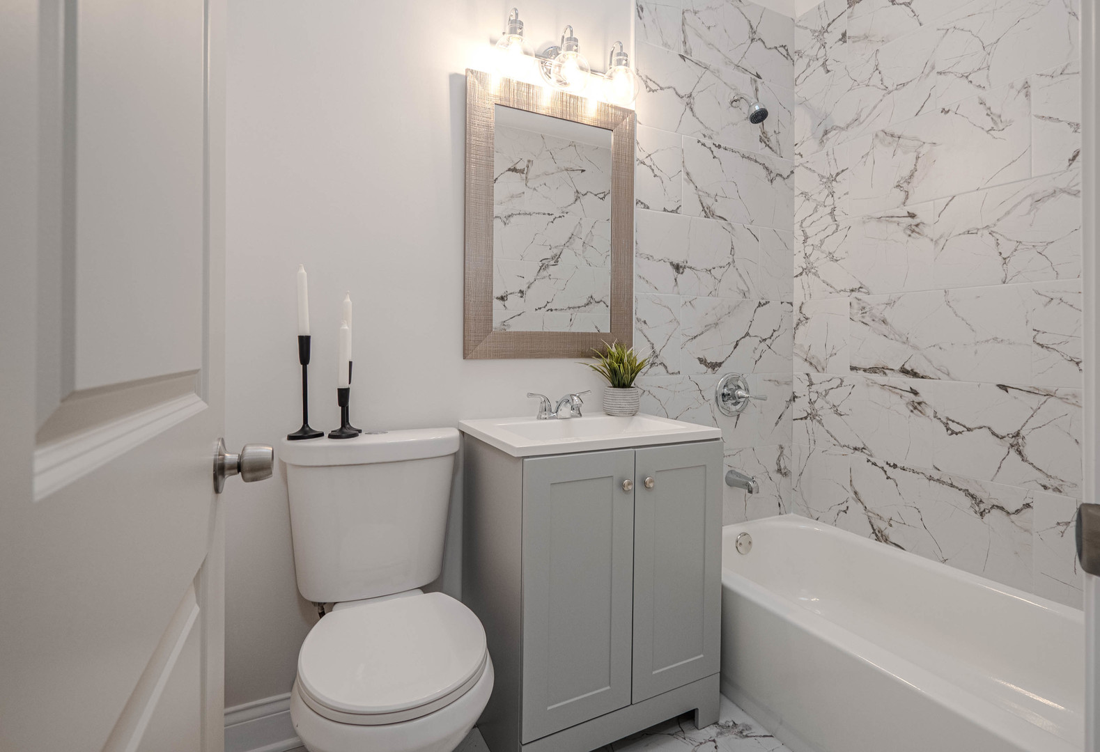 4640 185th Place Country Club Hills, IL 60478 - Photo 9 of 22