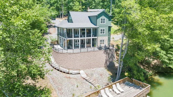 $1,650,000 | 212 Driftwood Court, Moneta, VA 24121