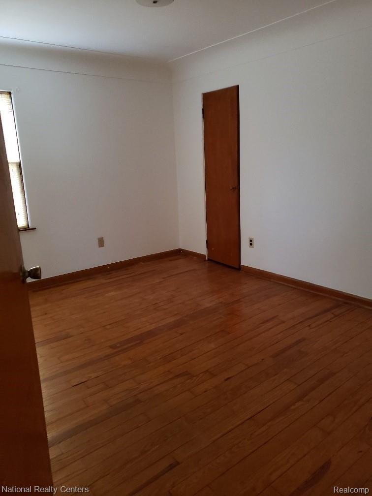 21309 Doepfer Road Warren, MI 48091 - Photo 9 of 12 5.jpg