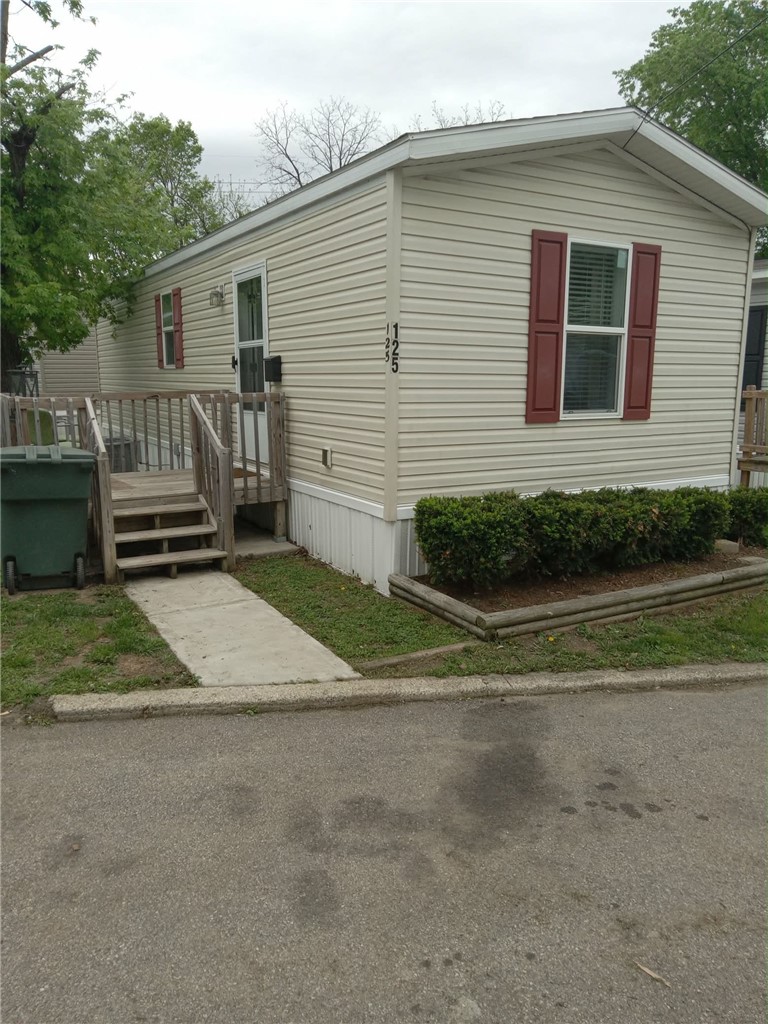 125 Blackberry Road Dayton, OH 45431 - Photo 1 of 9