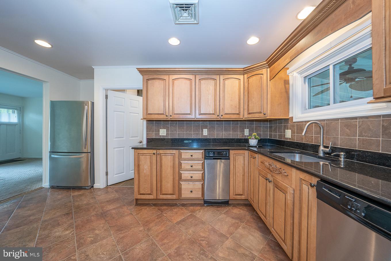 442 Norma Road Ambler, PA 19002 - Photo 12 of 51 Gallery Image 12