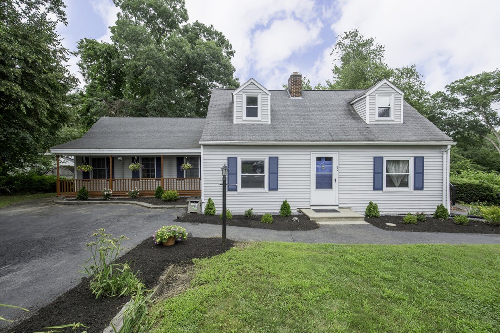 20 Oakdale Road Wilmington, MA 01887 - Photo 1 of 26 Gallery Image 1
