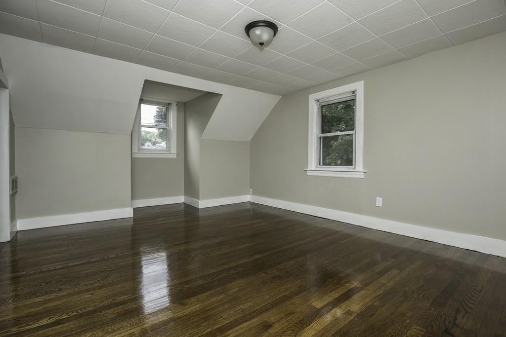20 Oakdale Road Wilmington, MA 01887 - Photo 18 of 26 Gallery Image 18