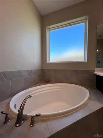 $2,800 | 4708 Ensenada Avenue, McAllen, TX 78504