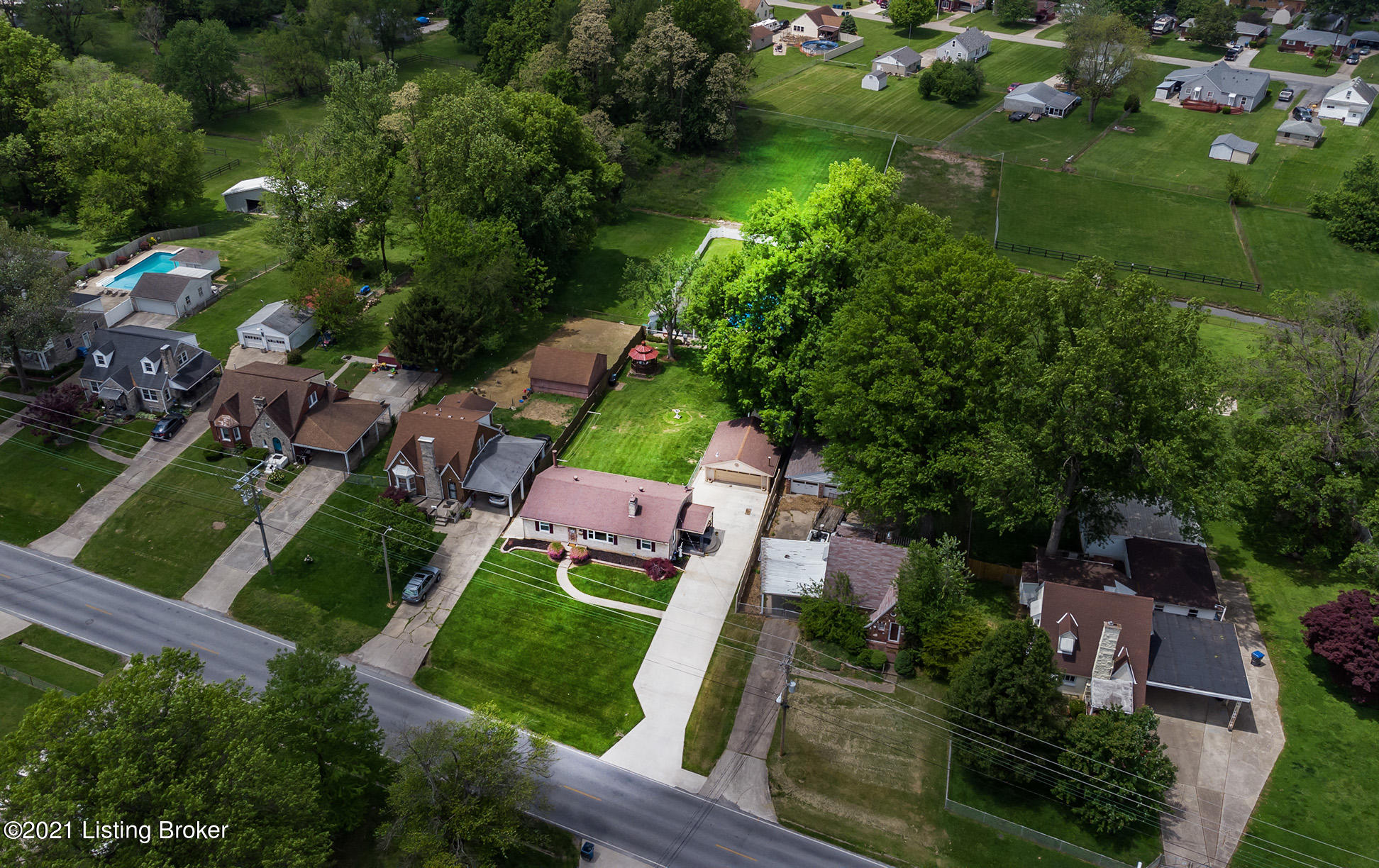 4134 Dover Road Louisville, KY 40216 - Photo 91 of 98 4134-Dover-Rd-05132021-093