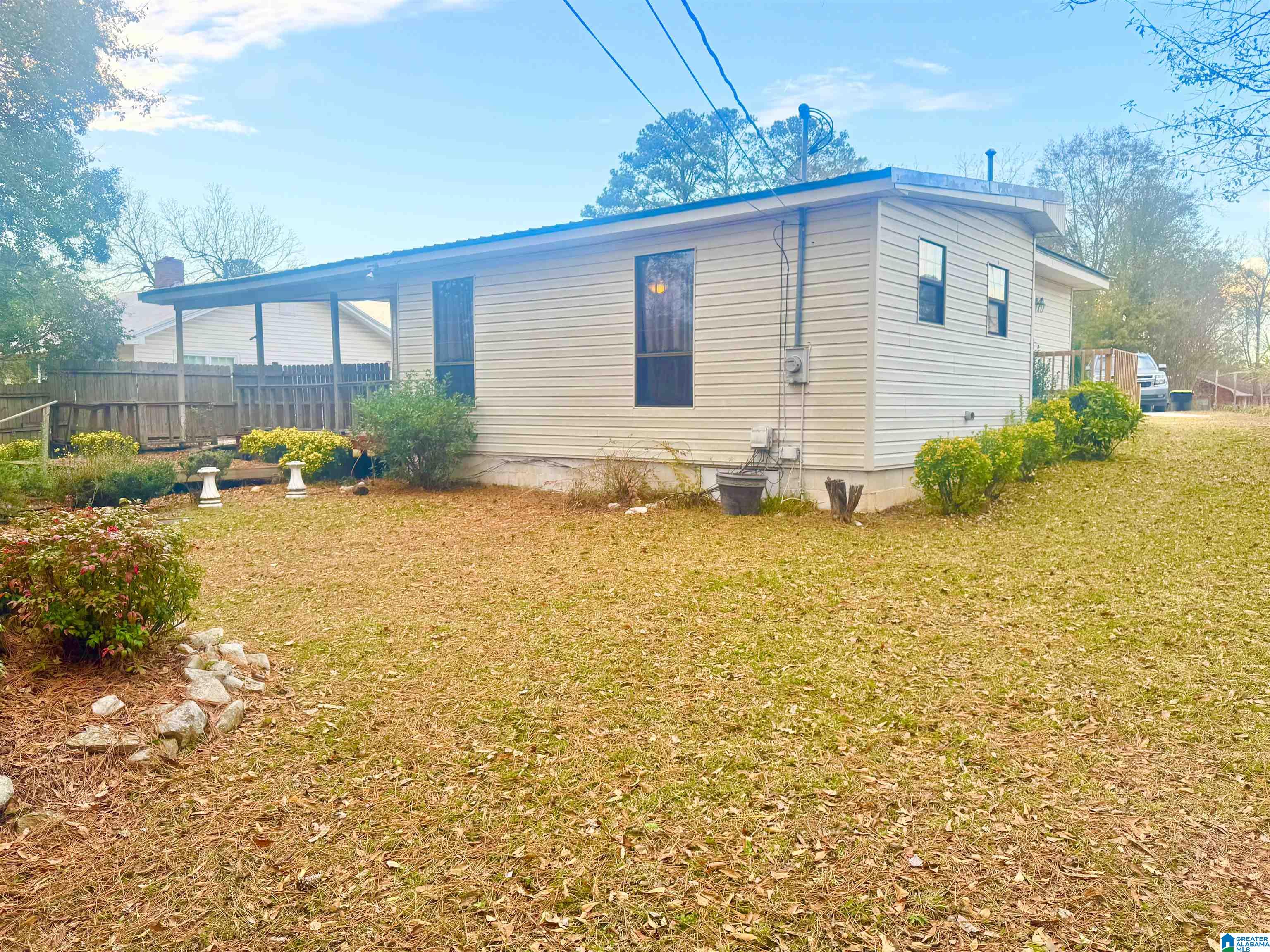 312 Wheeler Street Sylacauga, AL 35150 - Photo 6 of 37